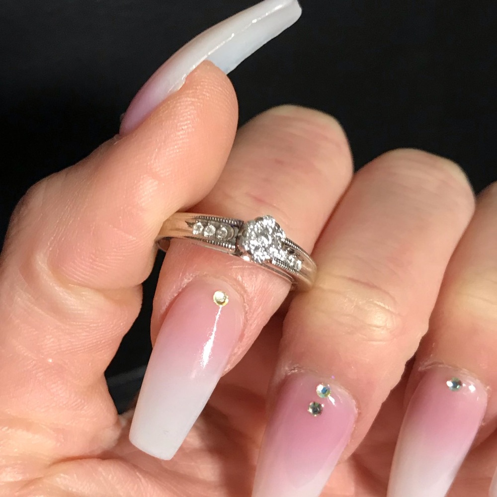 Solid 14k white gold Natural diamond ring 8.5